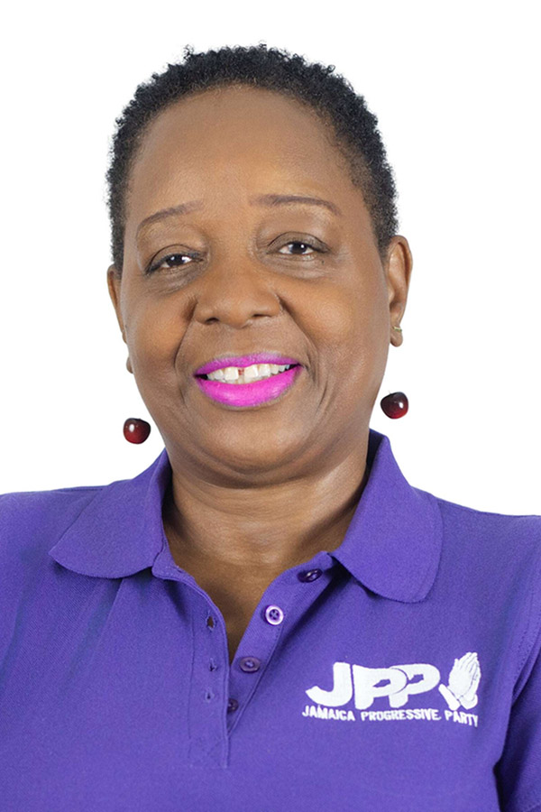 Carla Francis-Edie