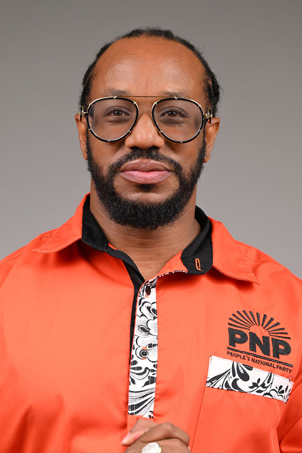 Isat Buchanan