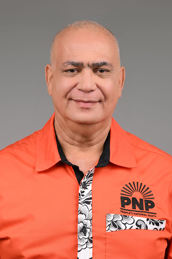 Richard  Azan